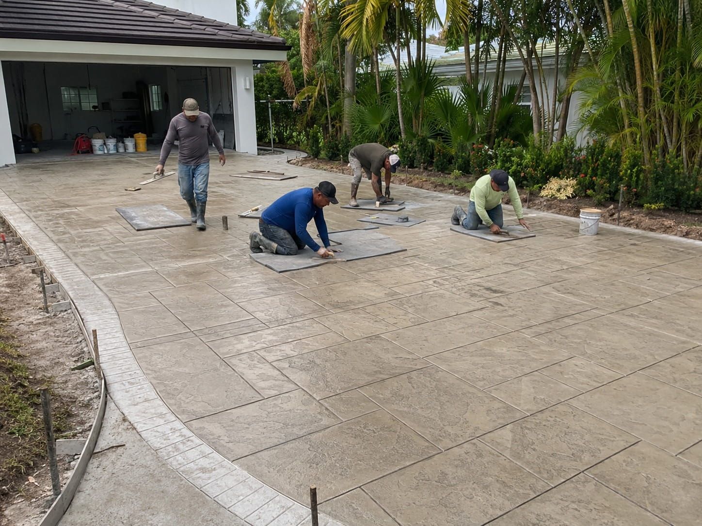 completed concrete driveway project in Miami