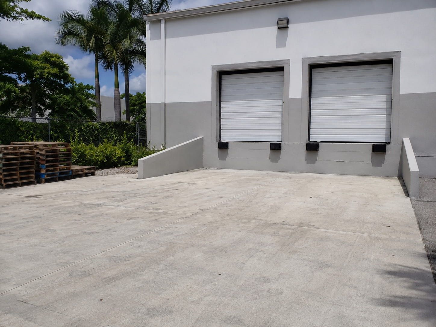 concrete loading dock apron at a Miami warehouse